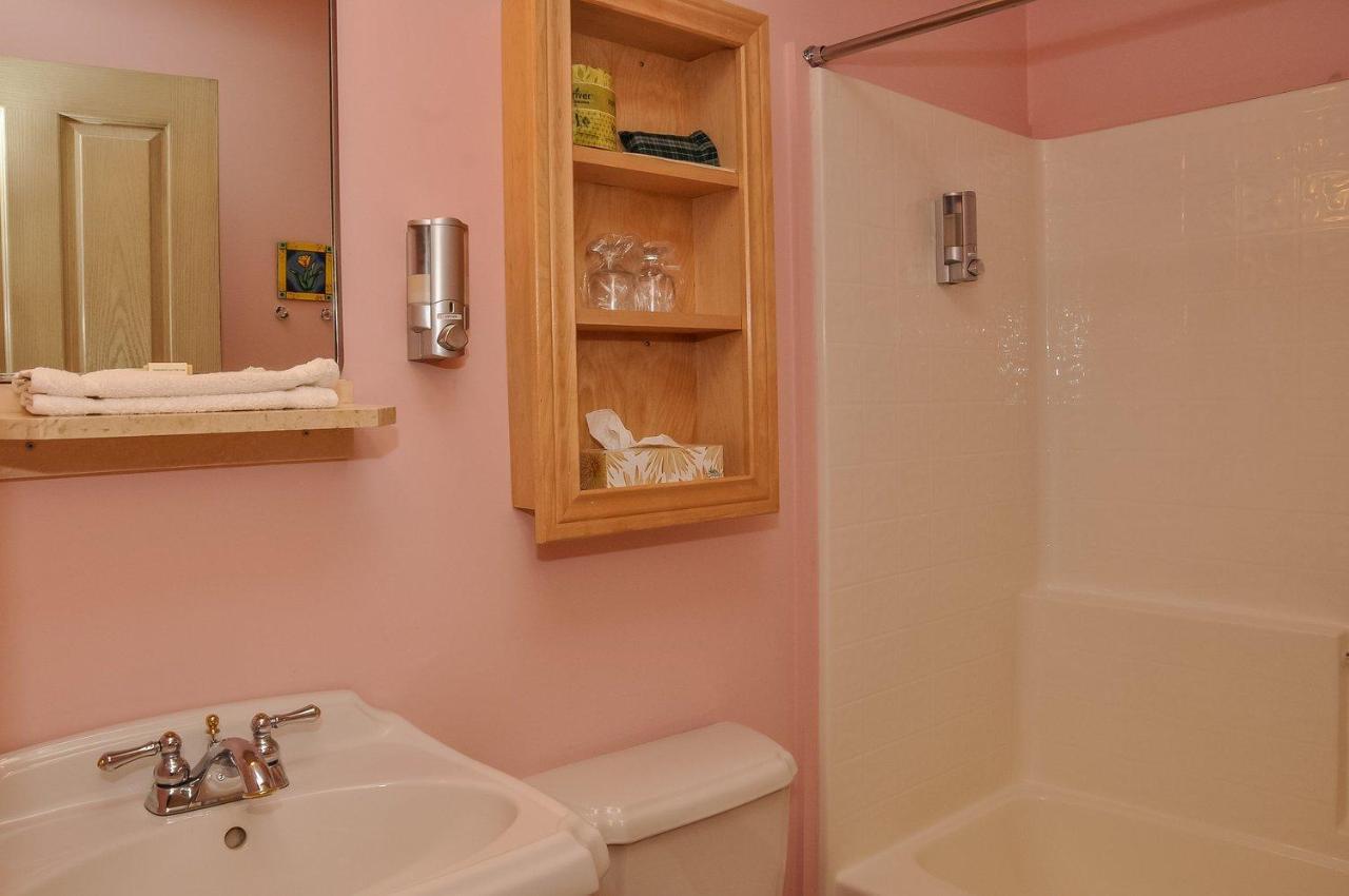 Chanterelle Inn & Cottages Baddeck Inlet Εξωτερικό φωτογραφία