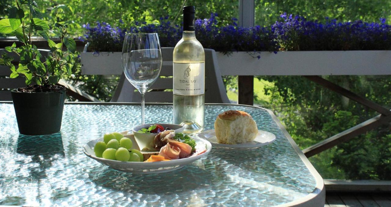 Chanterelle Inn & Cottages Baddeck Inlet Εξωτερικό φωτογραφία
